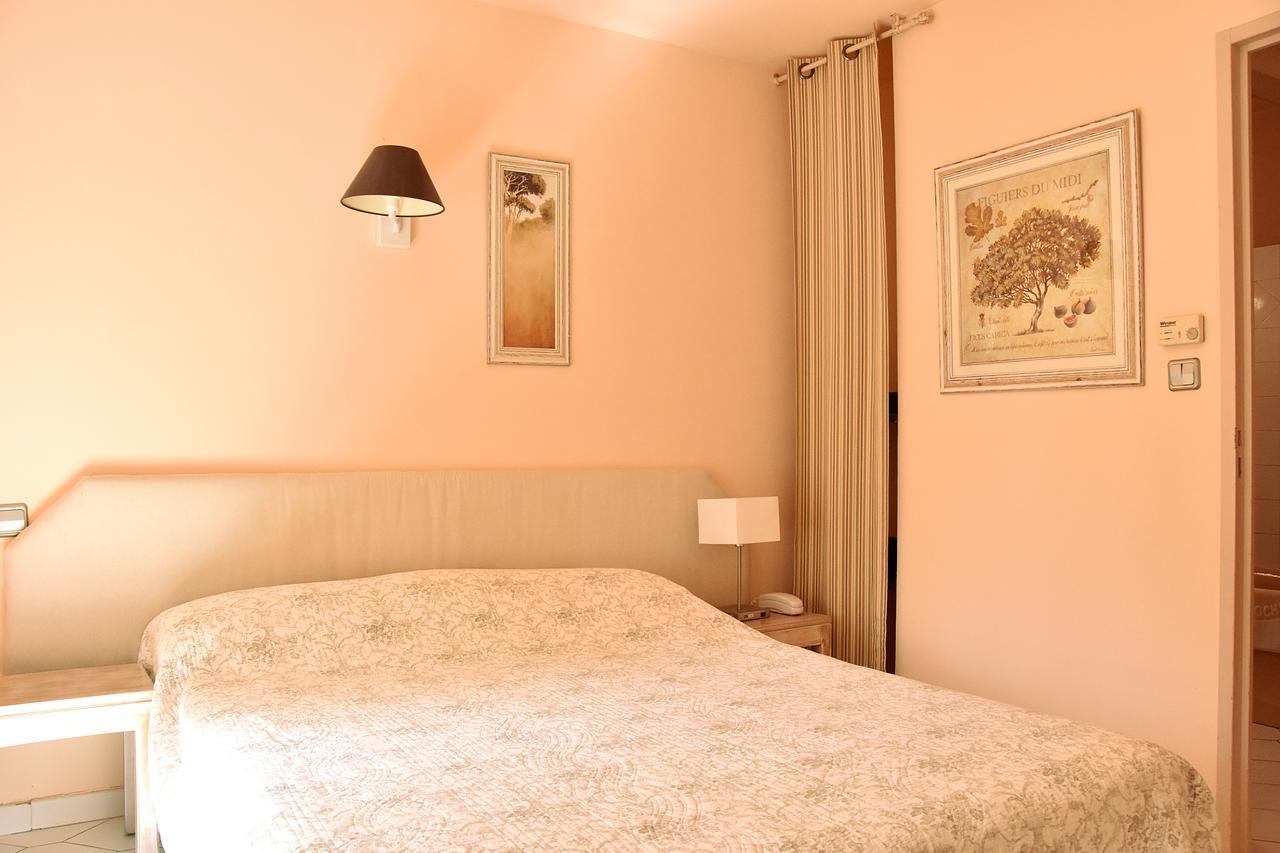 Les Mazets Des Roches 3*