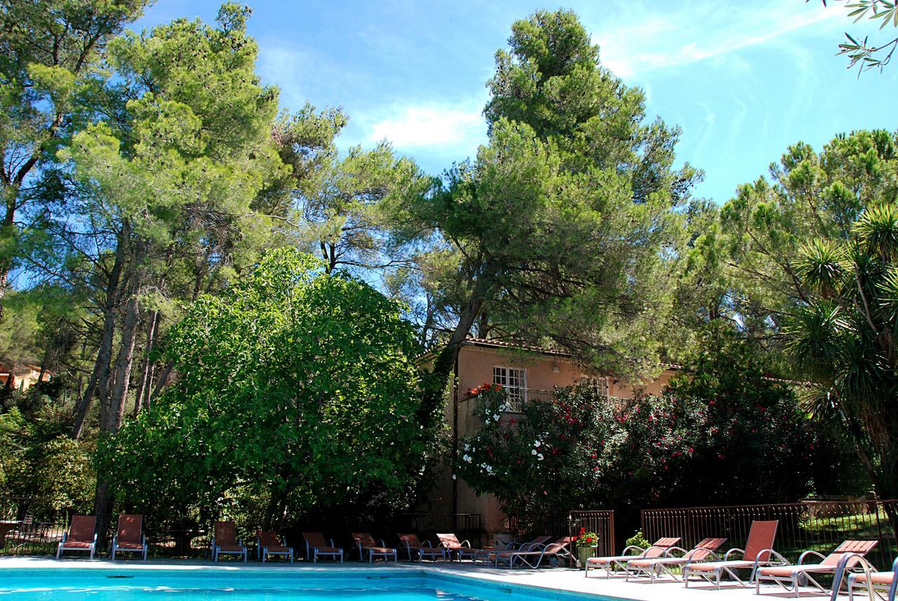 Les Mazets Des Roches 3* Tarascón