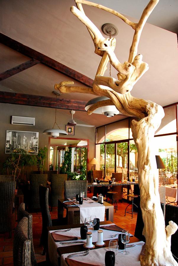 Hotel Les Mazets Des Roches