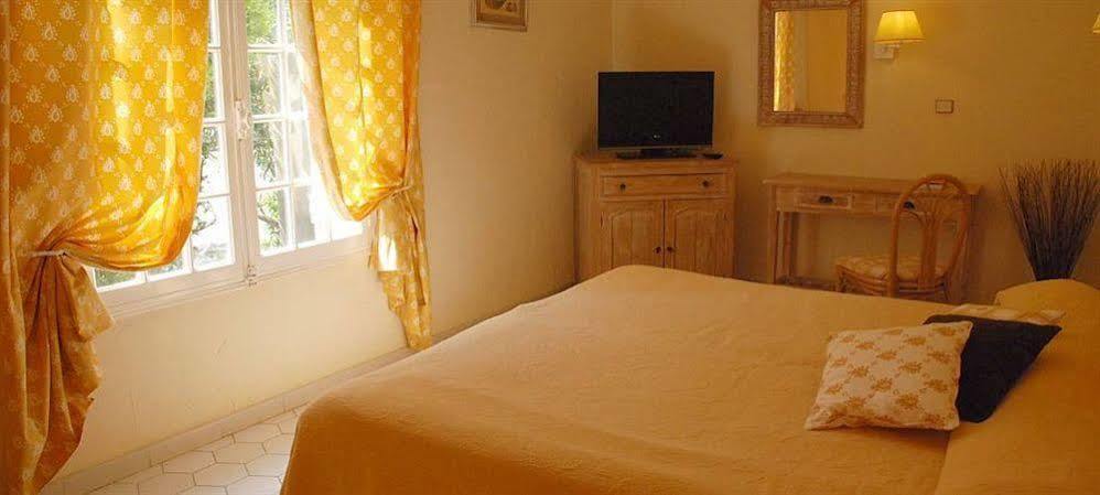 Hotel Les Mazets Des Roches 3*